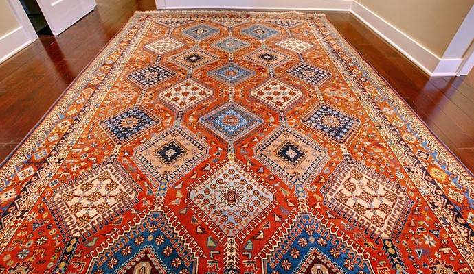 Clean rug on the wood floor